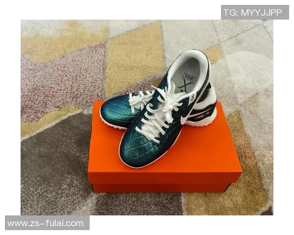 球星专属足球鞋定制背后的工艺与技术解析 球星专属足球鞋定制背后的工艺与技术解析